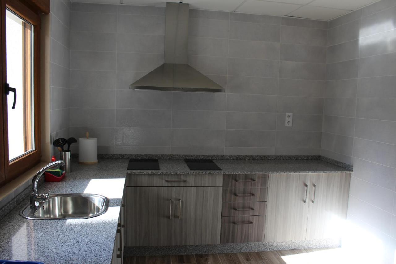 Pension Albergue O Pedregal Lourenza ภายนอก รูปภาพ