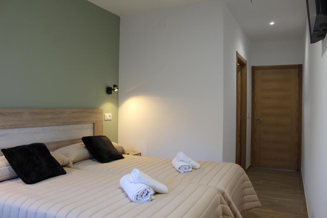 Pension Albergue O Pedregal Lourenza ภายนอก รูปภาพ