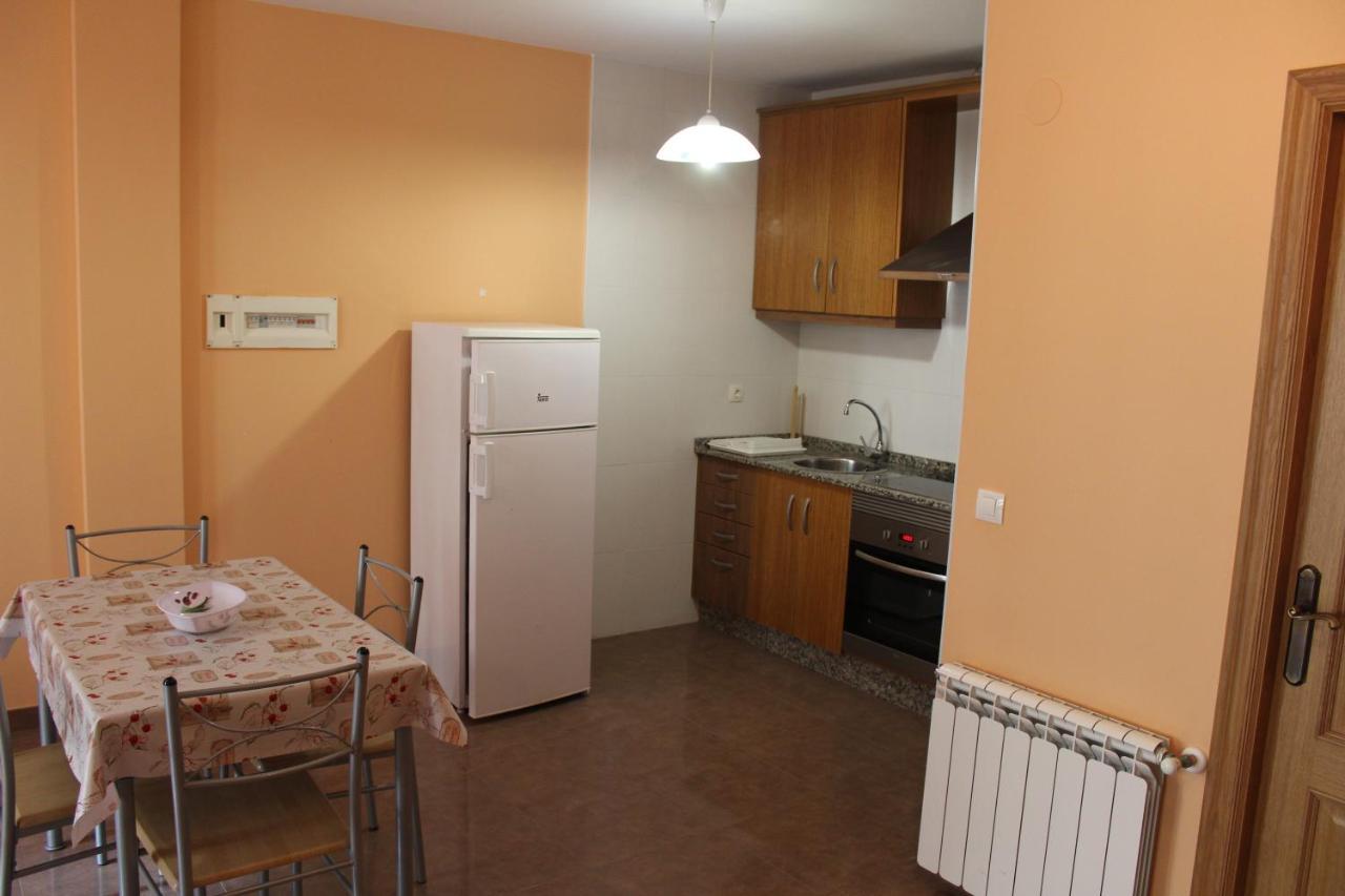 Pension Albergue O Pedregal Lourenza ภายนอก รูปภาพ