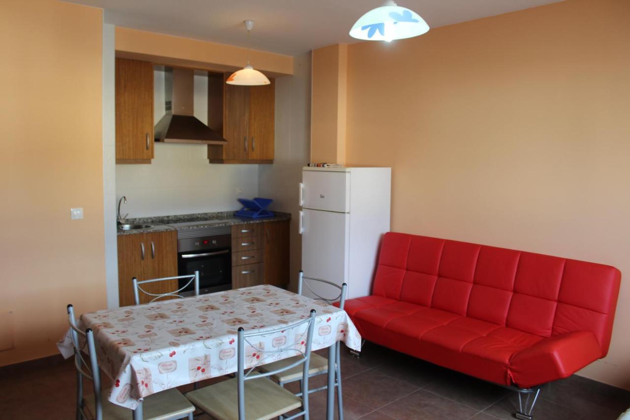 Pension Albergue O Pedregal Lourenza ภายนอก รูปภาพ