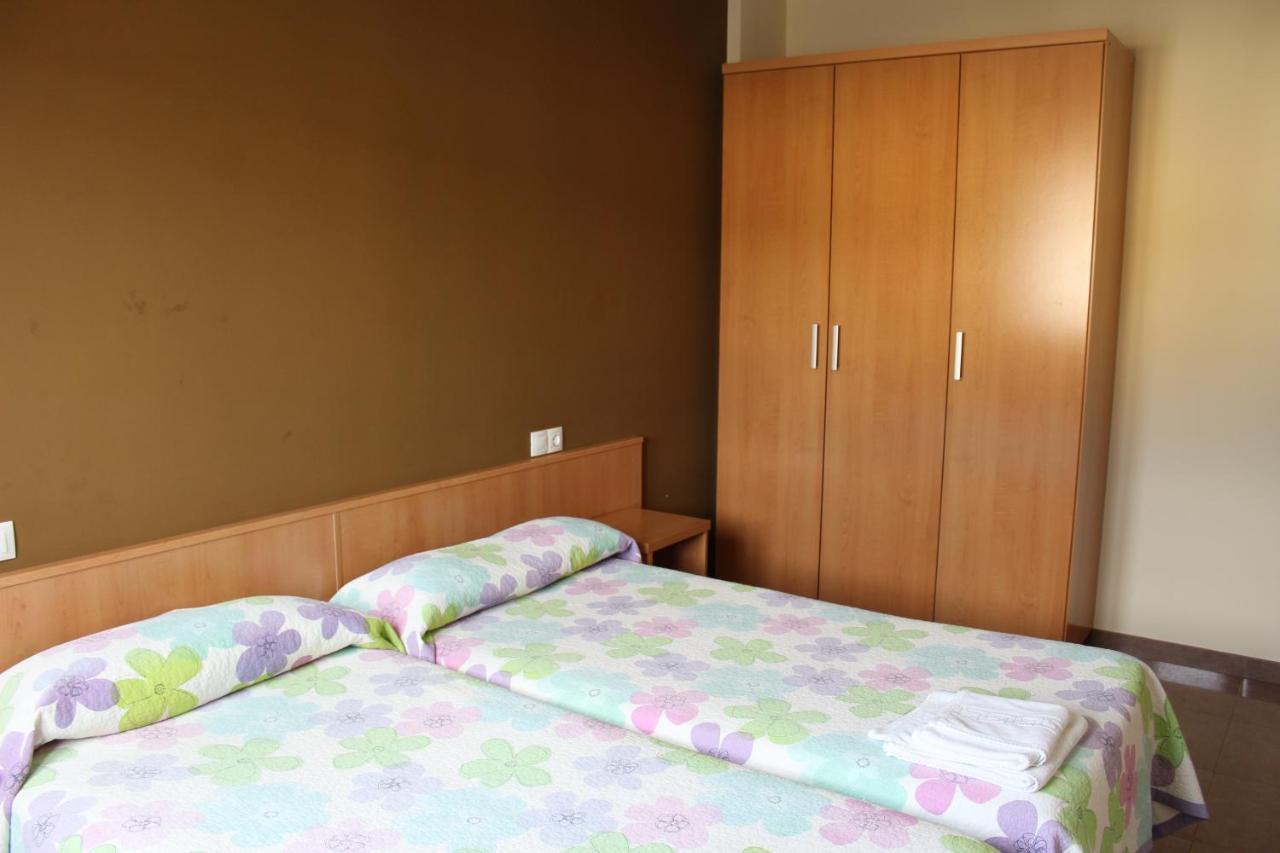 Pension Albergue O Pedregal Lourenza ภายนอก รูปภาพ
