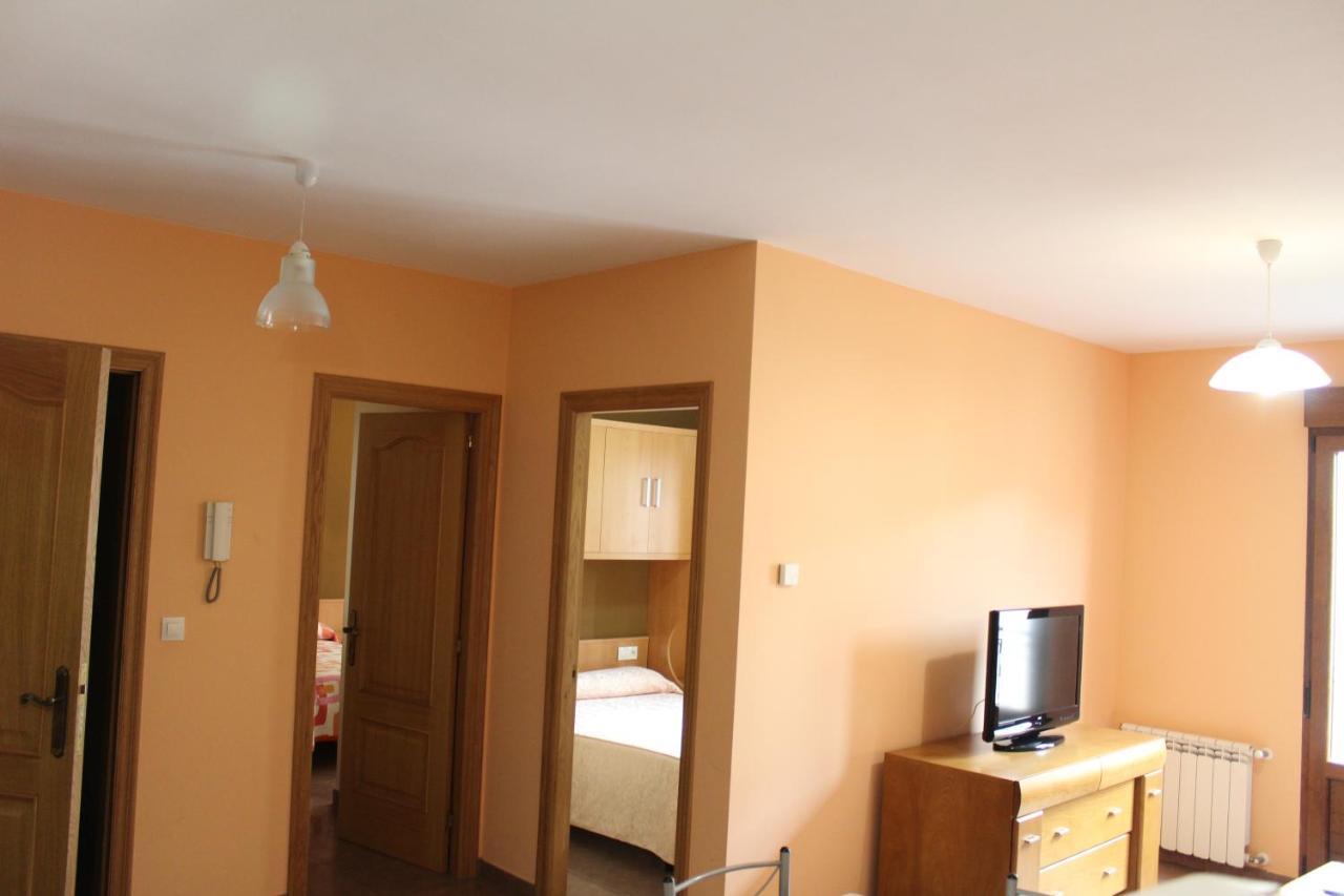 Pension Albergue O Pedregal Lourenza ภายนอก รูปภาพ