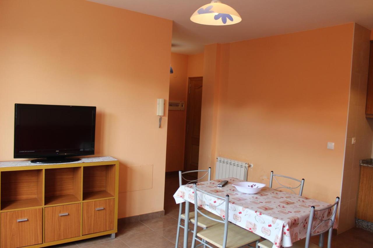 Pension Albergue O Pedregal Lourenza ภายนอก รูปภาพ
