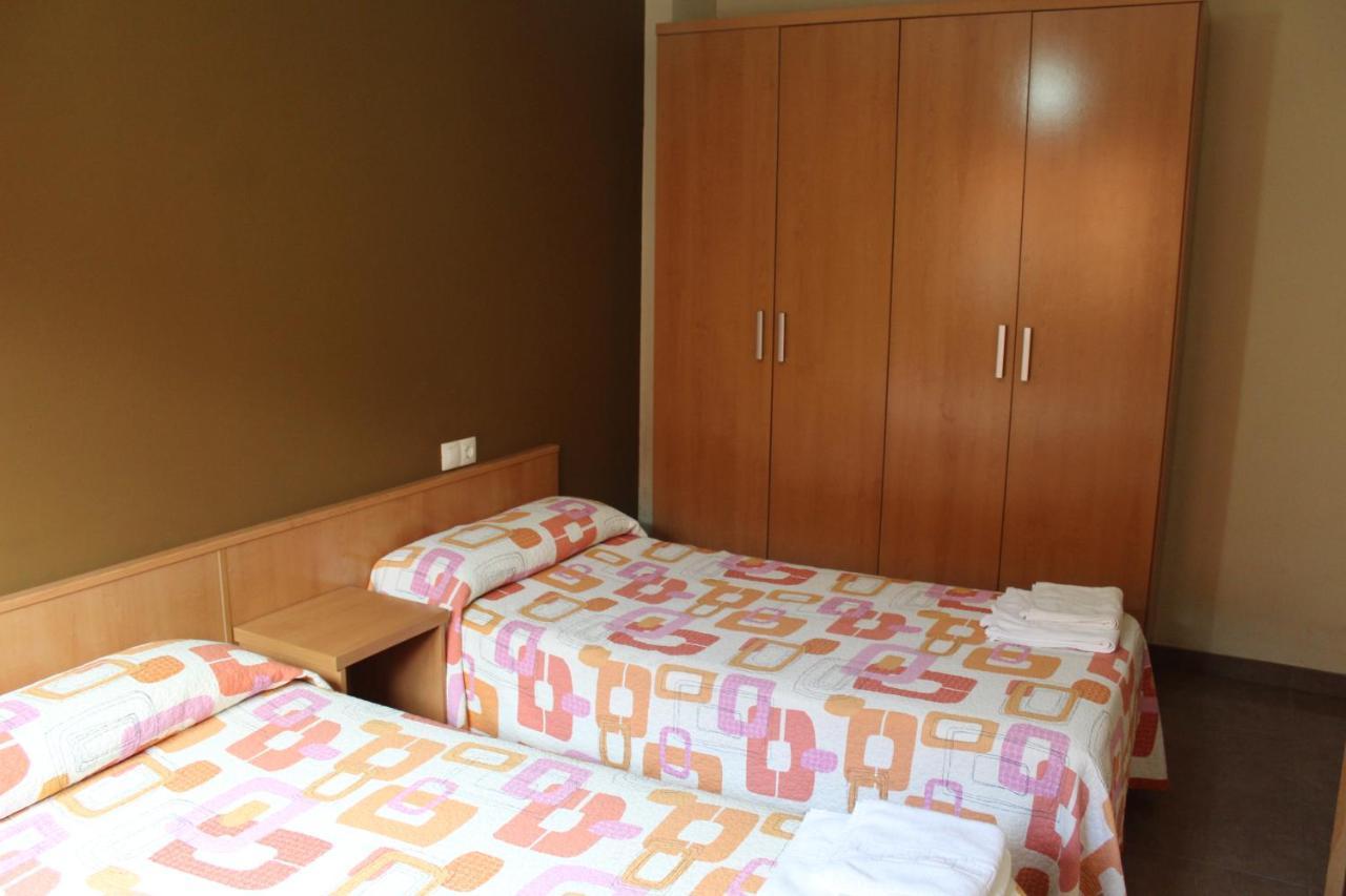 Pension Albergue O Pedregal Lourenza ภายนอก รูปภาพ